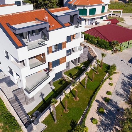 Beachfront Residences Stara Novalja Buitenkant foto